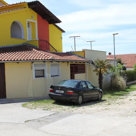 Double 2235c Guest house Peroj